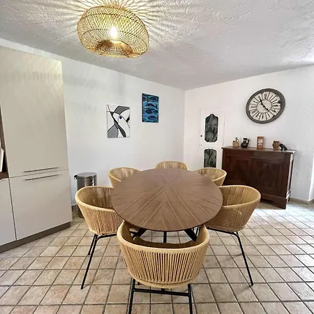 Apartment In Ile Rousse With Sea View