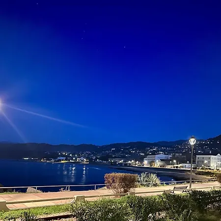 In Ile Rousse With Sea View Appartement *